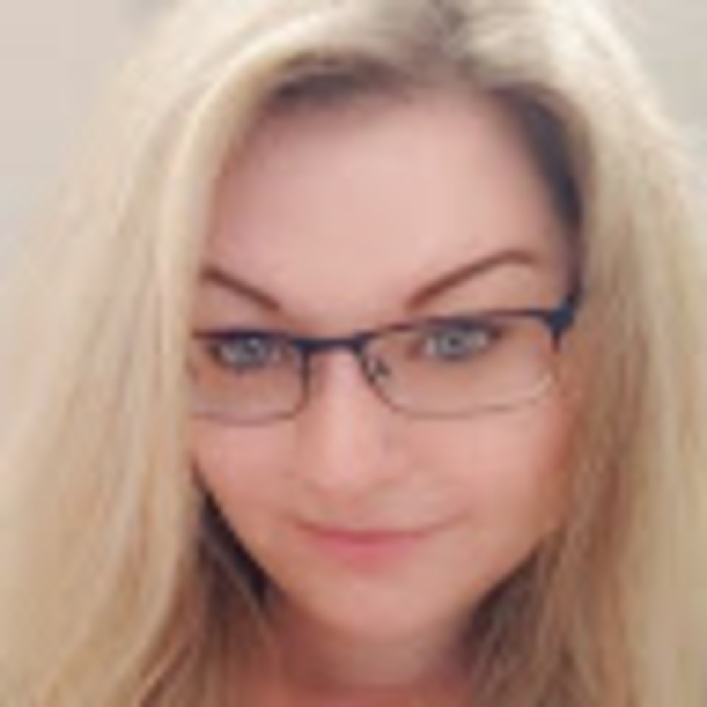 Meet your Posher, Stacy